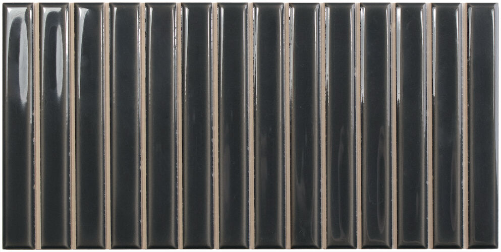 EBONY swatch