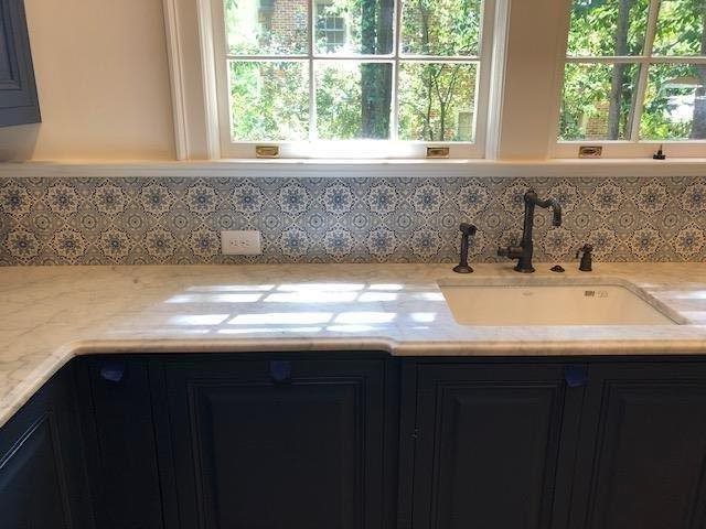 stone backsplash in kitchen