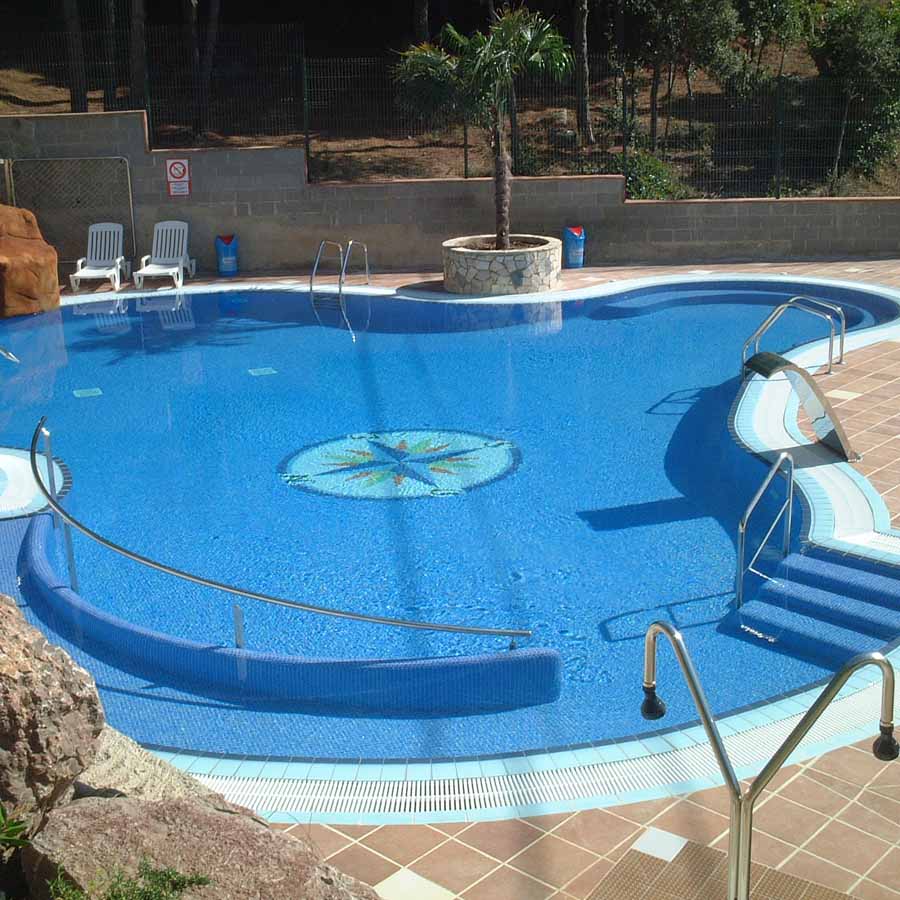 Mosaics for Pools: Paradise and Luminus - Crossville Studios