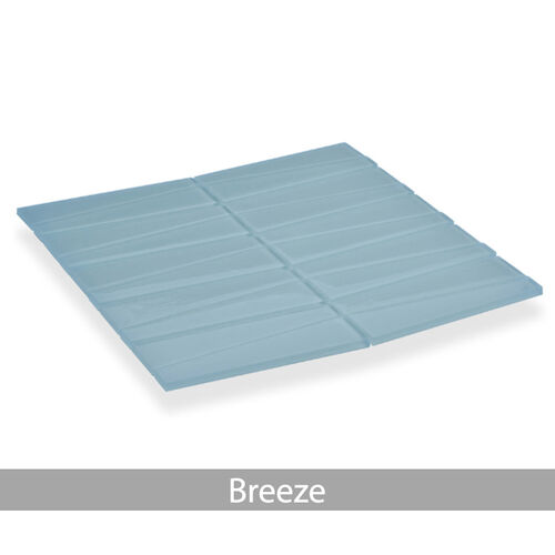 Breeze swatch